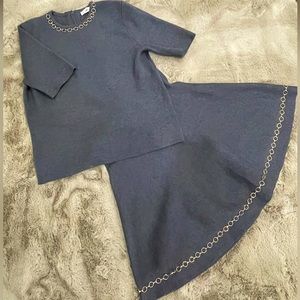 Zara Knit Sweater set of two.Top size is Medium & the knit skirt size is Large.
